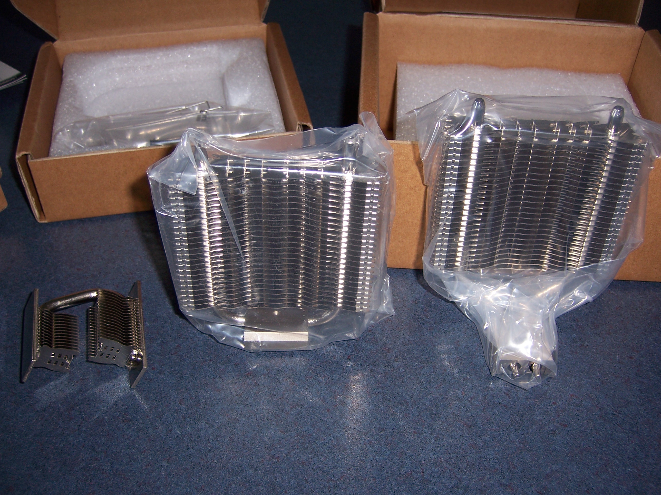 Chipset heatsinks